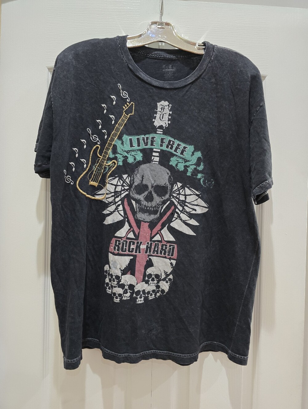 Vintage Fuel Clothing Rock Skull Guitar T-Shirt L